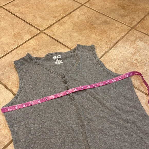 Duluth Trading Co. Tank Top Sz M - Picture 3 of 5